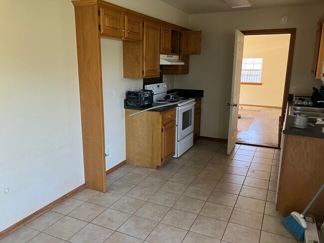 Photo - 517 Cottonwood Ln