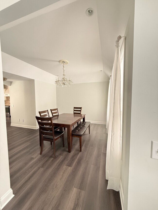 Photo - 13573 Schang Rd