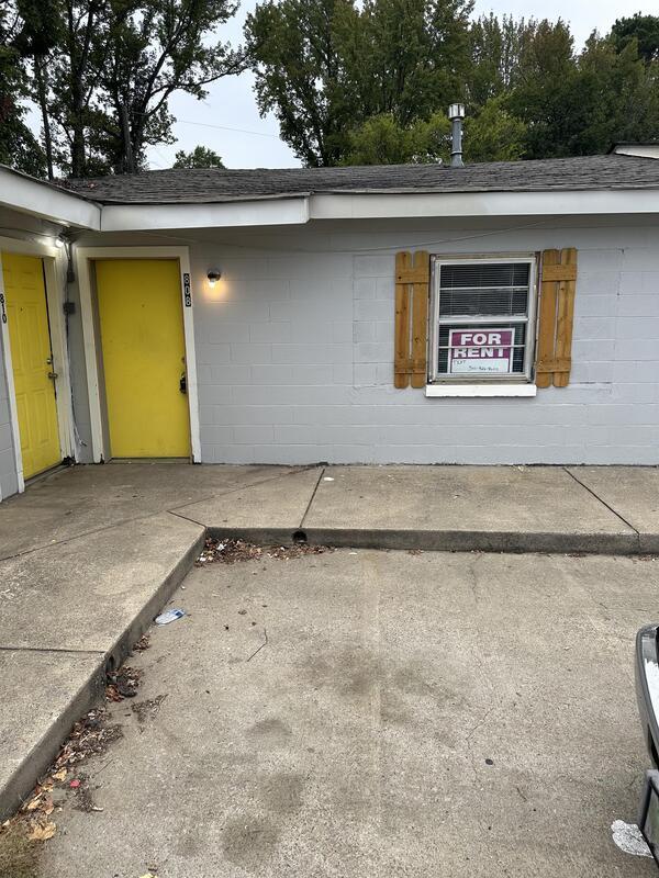 Photo - 808 S Oak St