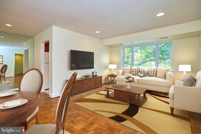 Photo - 1322 Fort Myer Dr Unit 914