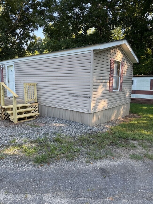 Building Photo - 106 Davis St