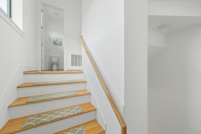 Photo - 2239 N MacGregor Way