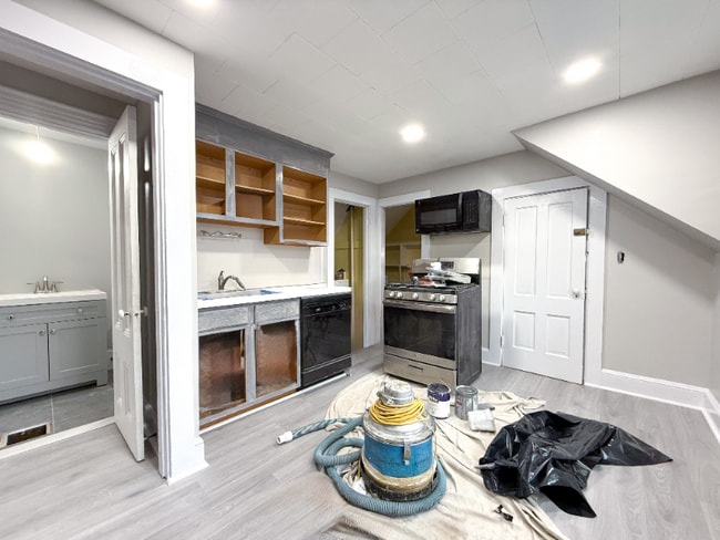 Photo - 173 Elm St Unit 2A