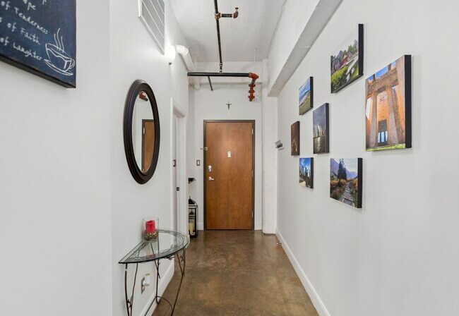 831 S Flores St Unit 2201