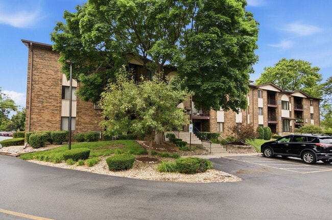 Building Photo - 13913 Laramie Ave Unit 112