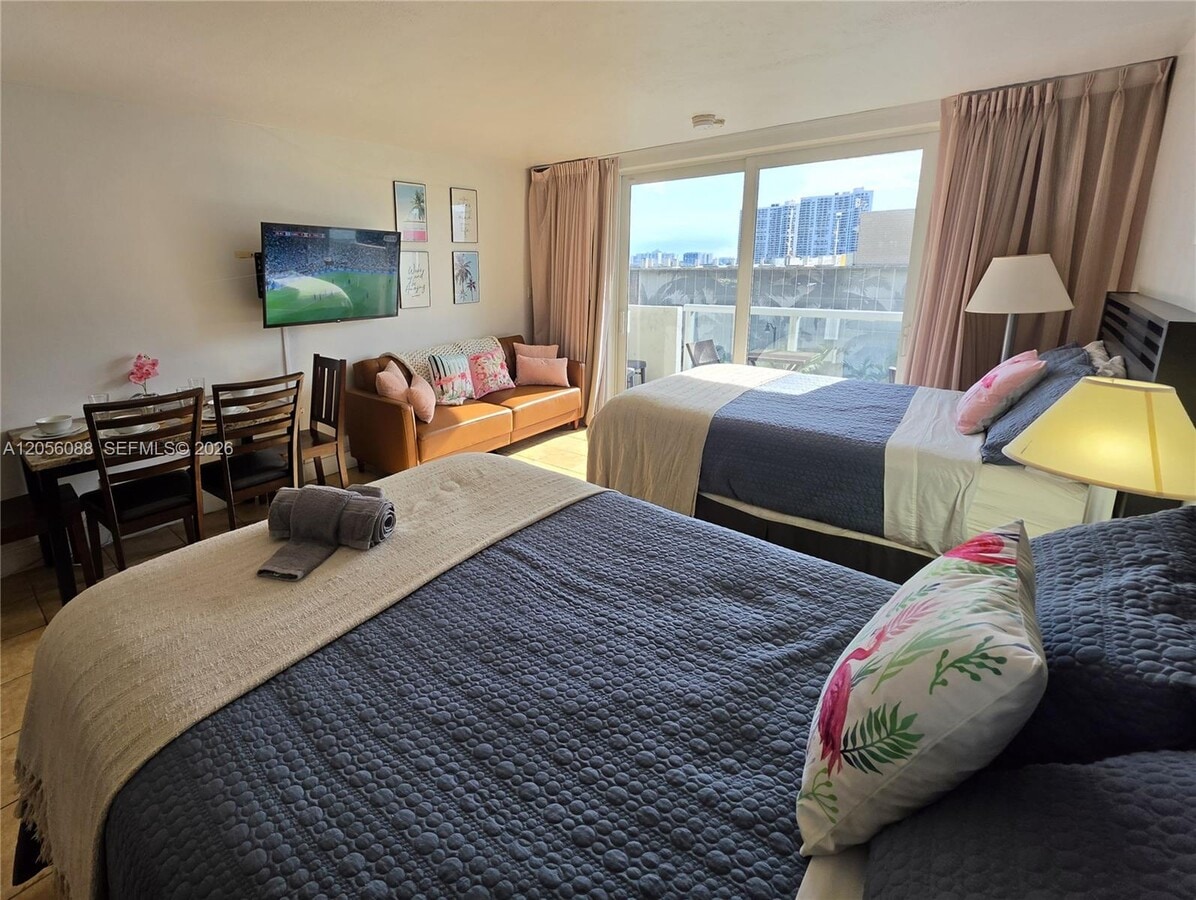 Photo - 19201 Collins Ave Unit 433