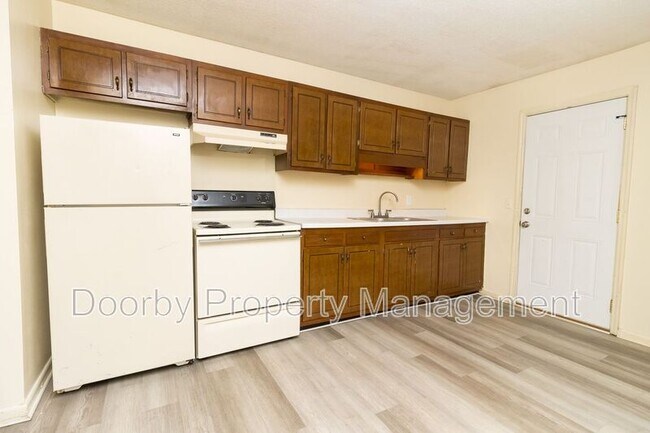 Photo - 7833 Basswood Ln