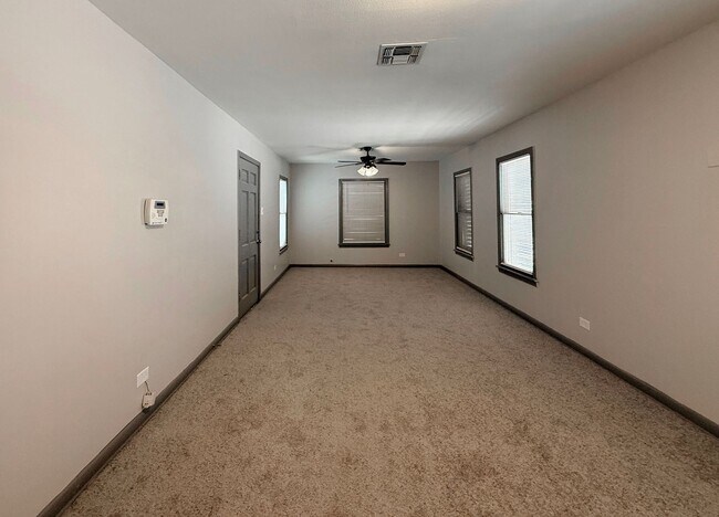 Photo - 203 Hot Wells Blvd