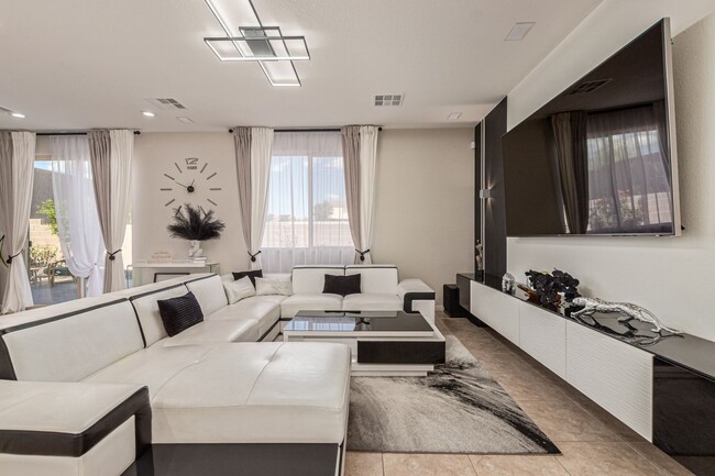 Photo - MODERN DESIGNED 4-BED, 3-BATH HOME IN SOUT...