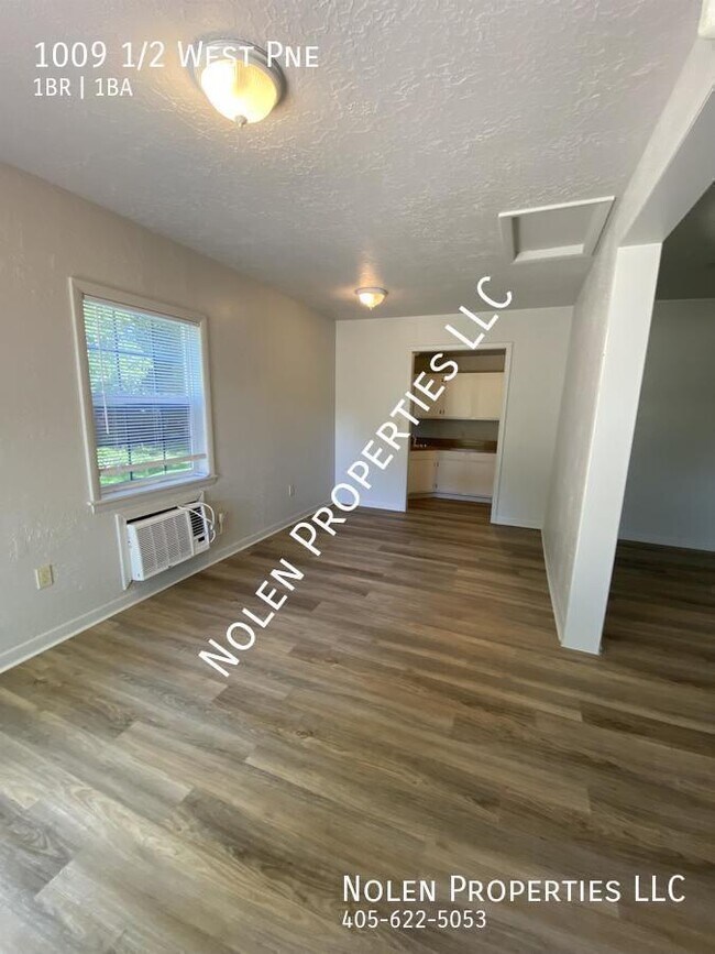 Photo - 1009 1/2 West Pne-