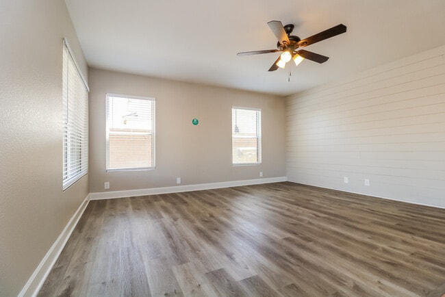 Photo - 10864 W Melinda Ln
