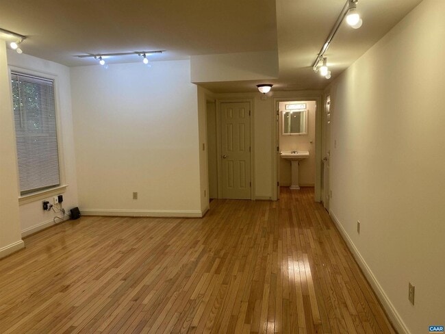 Photo - 415 2nd St NE