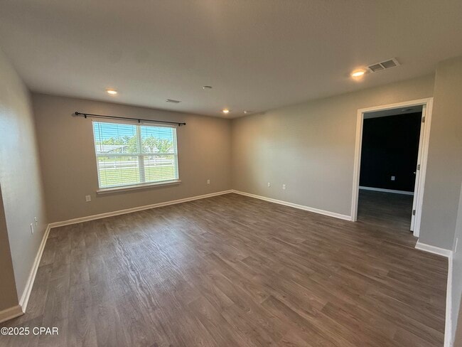 Photo - 255 Ryder Ln