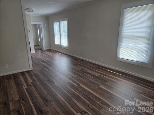Photo - 127 N Maple St