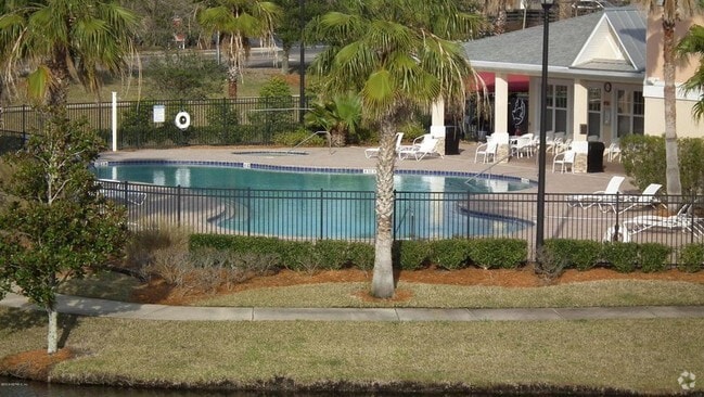 Building Photo - 4917 Key Lime Dr Unit #107 Rental
