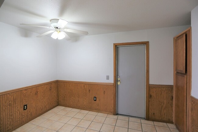 Photo - Great home on a cul de sac