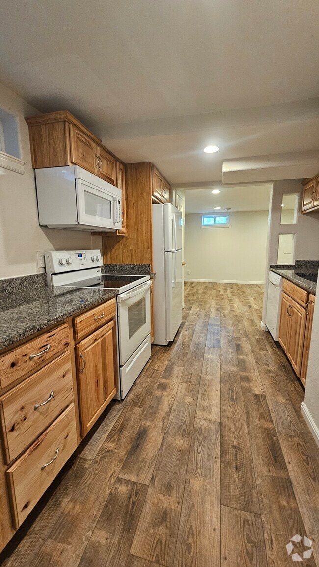Building Photo - 512 E 5900 S Rental