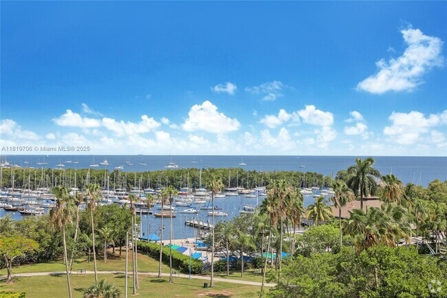 Building Photo - 2901 S Bayshore Dr Unit 7E Rental