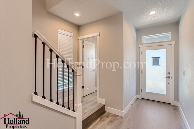 Photo - Charming 3 bedroom home with beautiful sur...