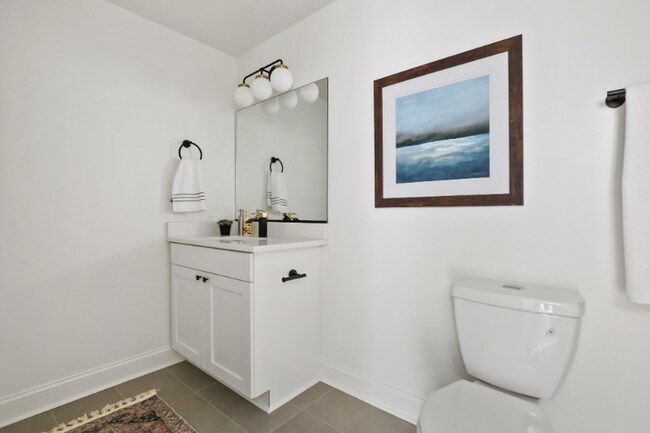 Photo - 2201 Brookfield Ave Unidad 203