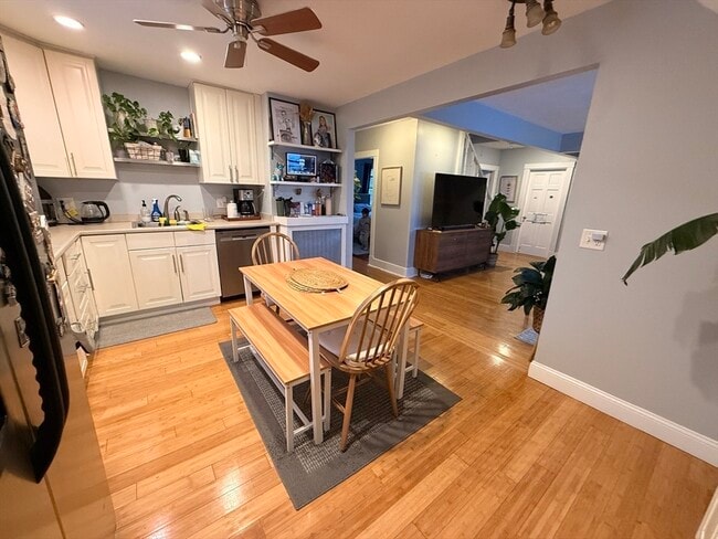 Photo - 22 Linden Rd Unidad 3