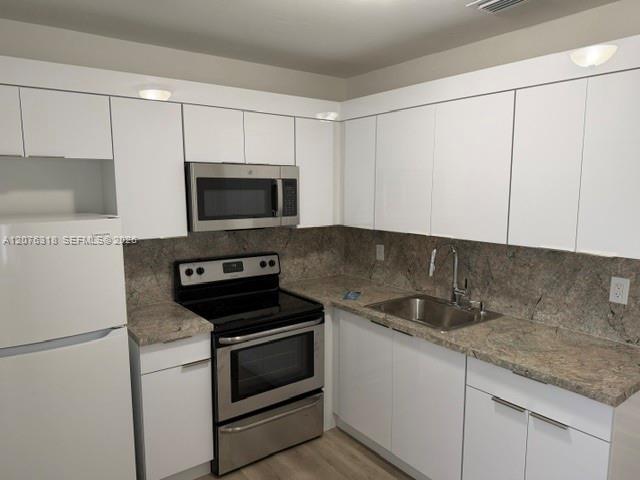 Photo - 834 NE 5th Ave Unidad 834
