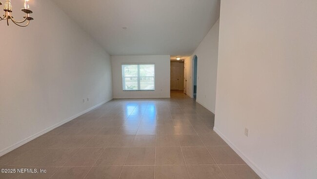 Photo - 4 Llobell Pl