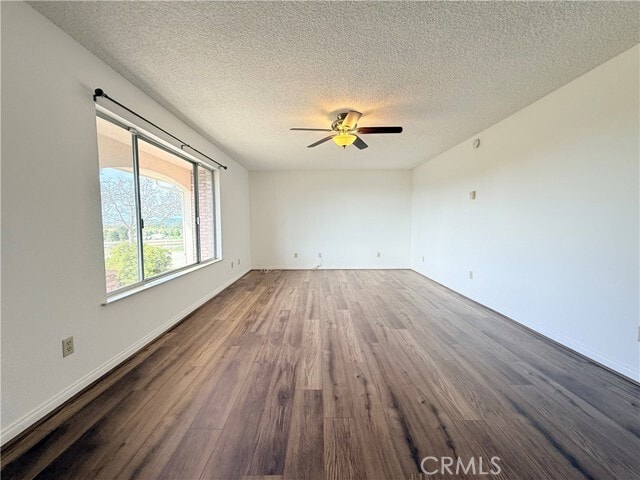 Photo - 575 Aloma Way