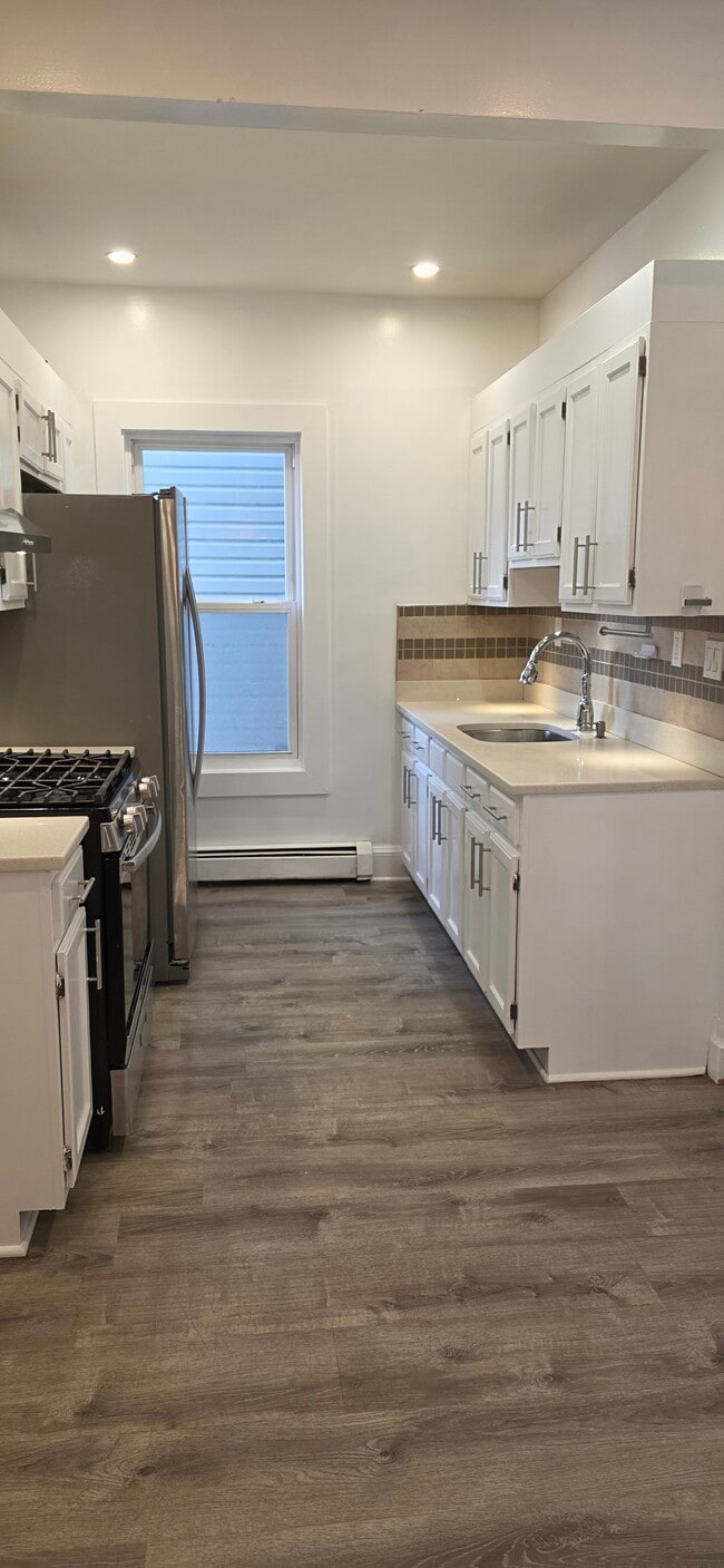 Building Photo - 24 Mission St Unit 1