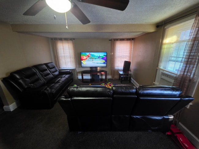 Photo - 328 W Peach St Unit c