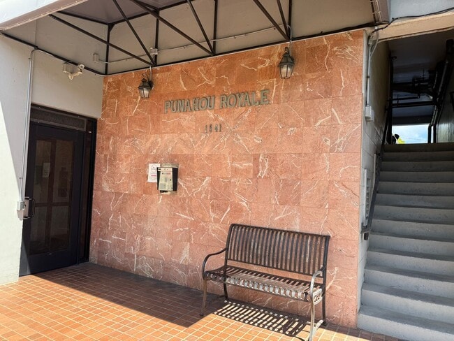 Photo - Upgraded 1 Bedroom, 1 Bath, 1 Parking, Con...