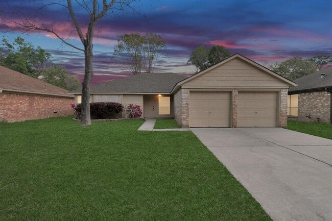 Photo - 1102 Comstock Springs Dr House