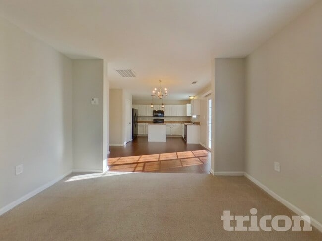 Photo - 4936 Broad Leaf Ct