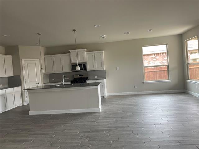 Photo - 1149 Croxley Wy