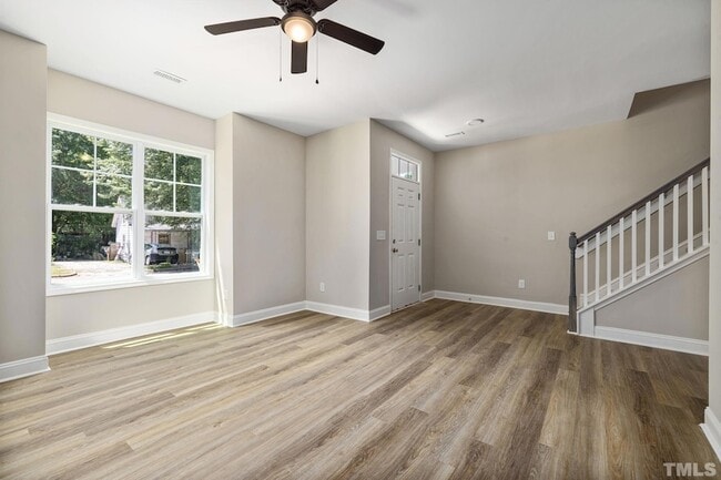 Photo - 335 E Pine Ave