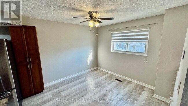 Photo - 16 Franklin Ct