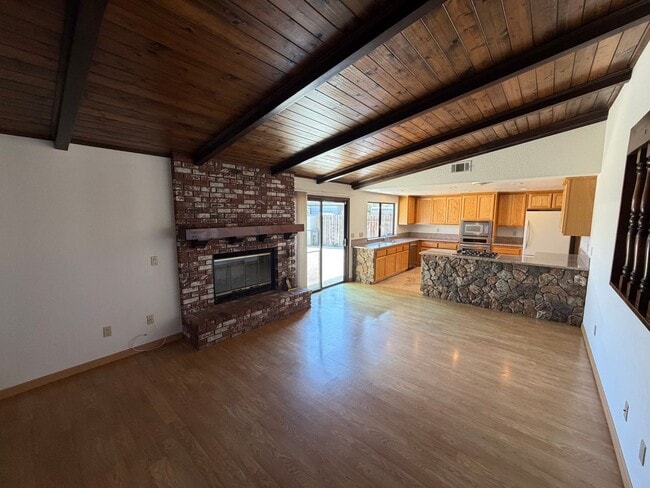 818 Harrison Dr