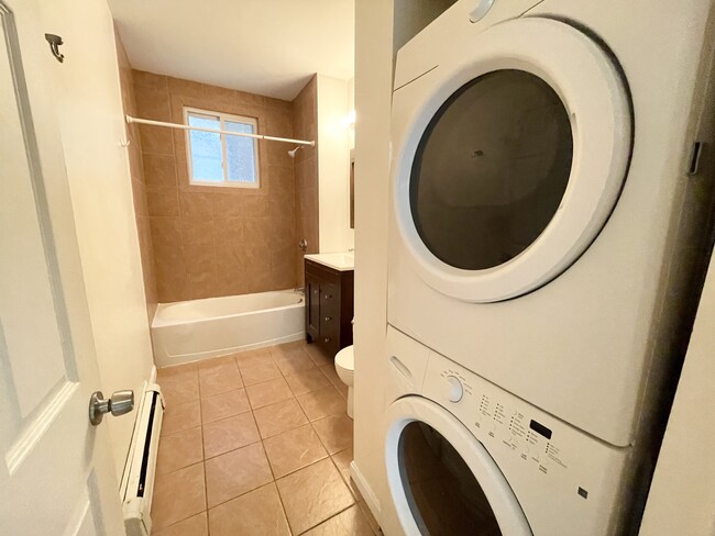 Photo - 52 Delle Ave Unit 2