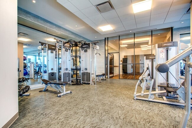 Elevate Lincoln Park apartments — community photo