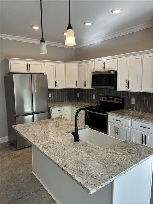 Photo - Spacious 3 Bedroom, 2 Bath Single-Family Home — Nashville Style in Clarksville!