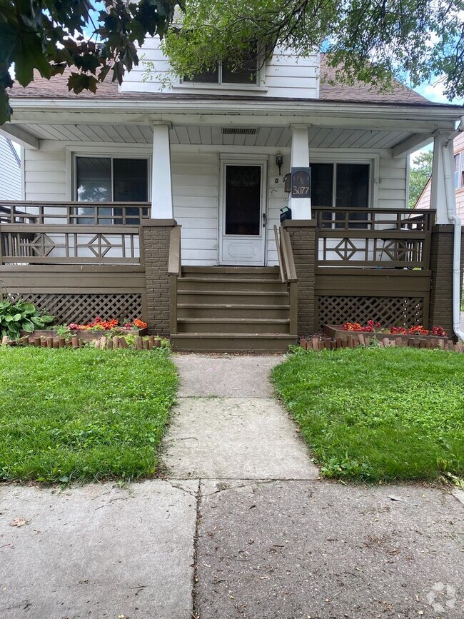 Building Photo - 3077 Lafayette Blvd Unit 3077 Lafayette Duplex, Lower Rental