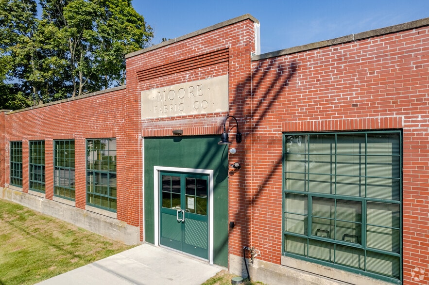 Randall Street Entrance