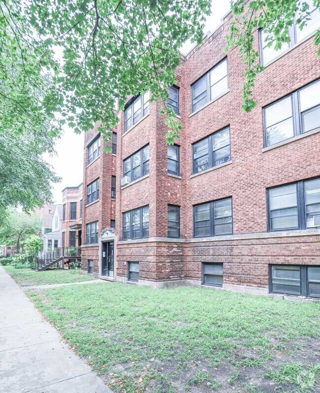 Building Photo - 1539 W Cornelia Ave Unit 2 Rental
