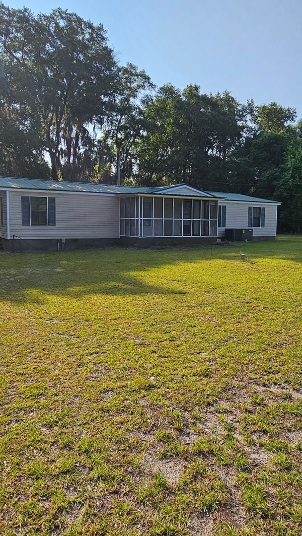 Building Photo - mobile home conveniently located