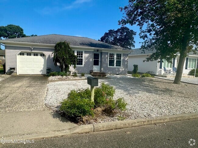 Building Photo - 1504 Ivy Rd Rental