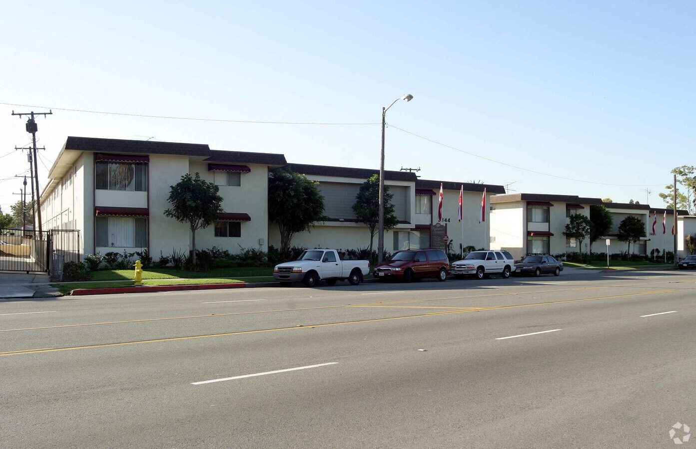 Parkview Apartments - Parkview Apartments