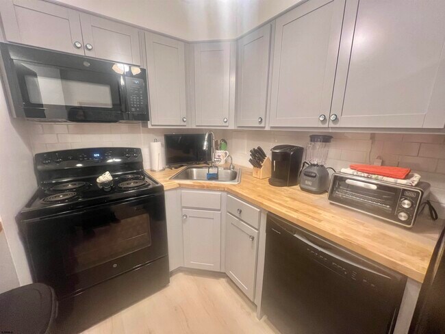 Photo - 101 S Raleigh Ave Unit 206