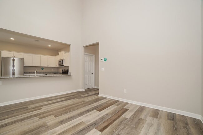 Photo - 31 Celtic Ct