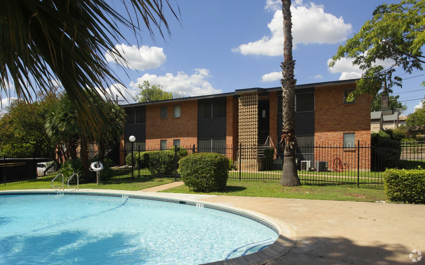 Photo - Shanti Apartments