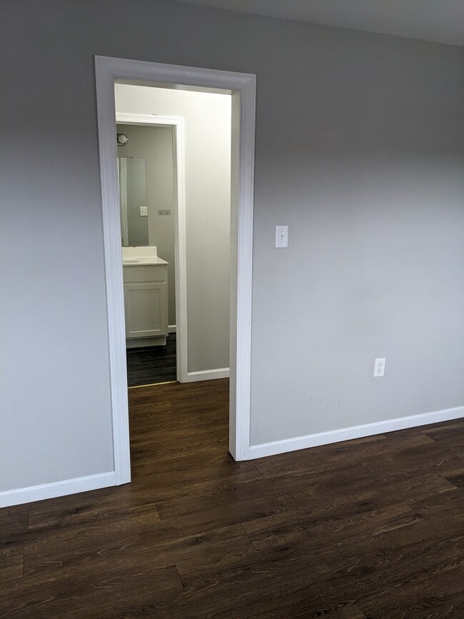 Photo - 1660 S Braddock St